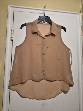 XX1 Women' Sleeveless Collared Rhinestone Button Down Hi'low louse in Nude SZ M